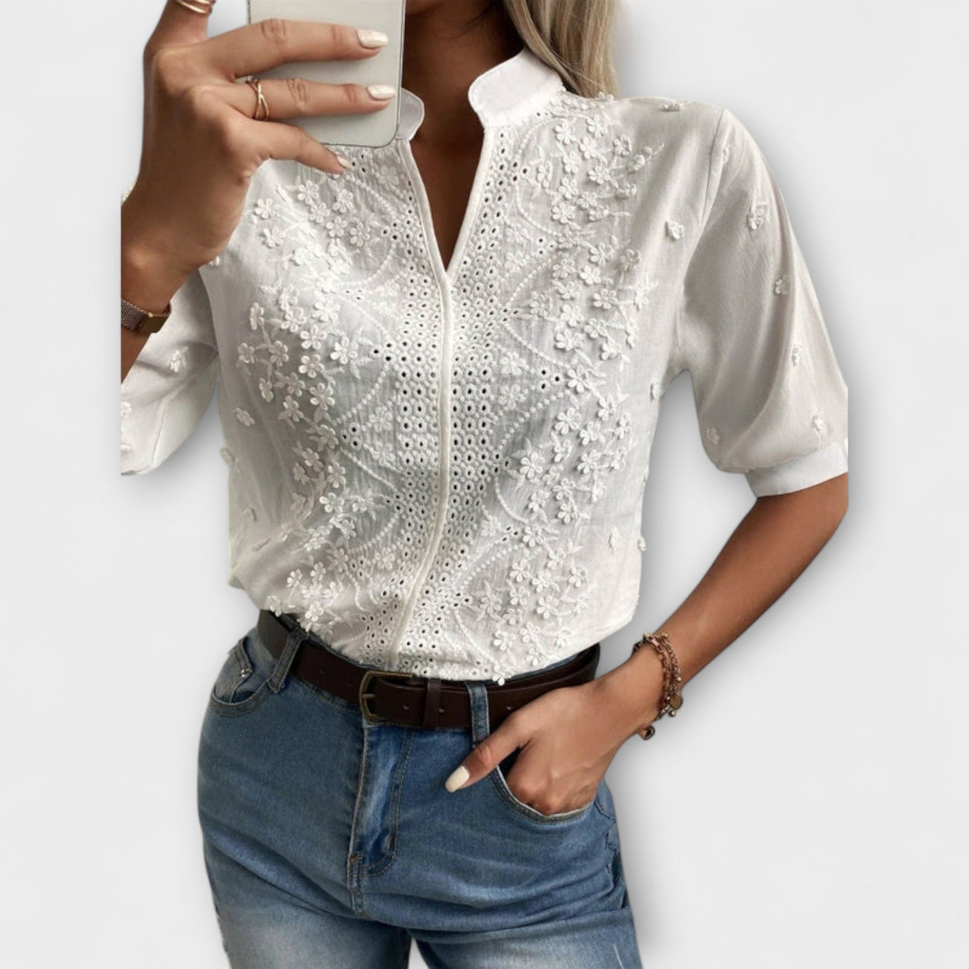Élise - Blouse Mila avec broderie exquise