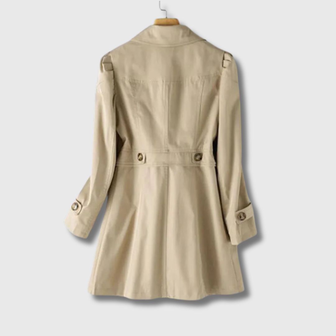 Laurian - Trenchcoat Chic