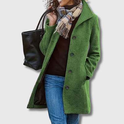 Isaline – Veste Boutonnée Classique | Édition Limitée