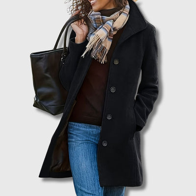 Isaline – Veste Boutonnée Classique | Édition Limitée