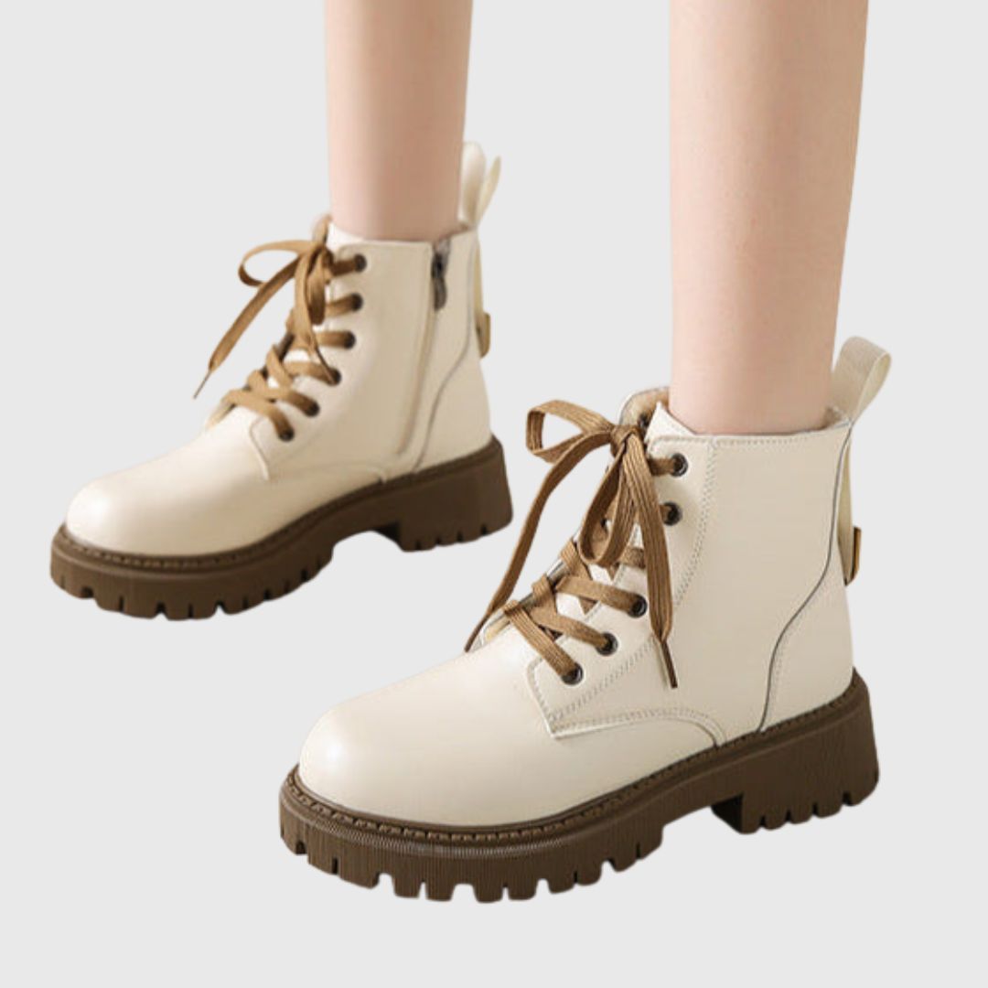 Evelyne - Bottes de Combat